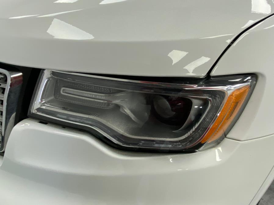 2020 Jeep Grand Cherokee Overland 4x4 photo