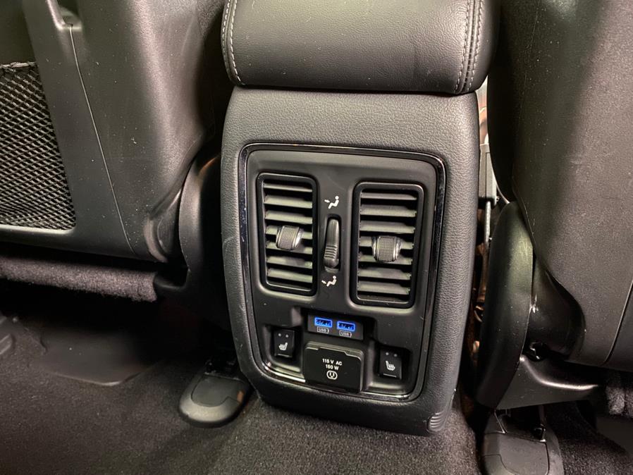 2020 Jeep Grand Cherokee Overland 4x4 photo