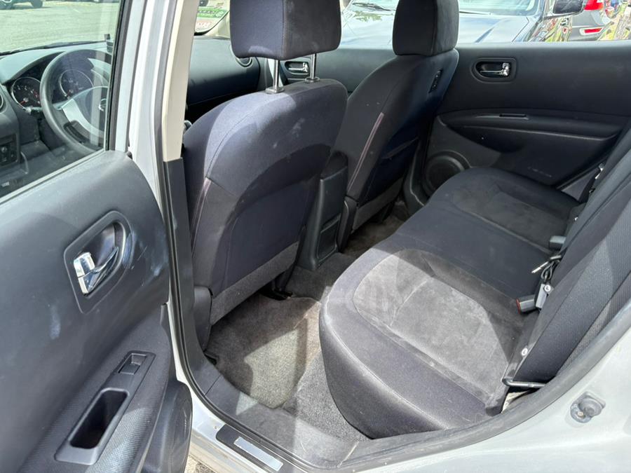 2009 Nissan Rogue S photo
