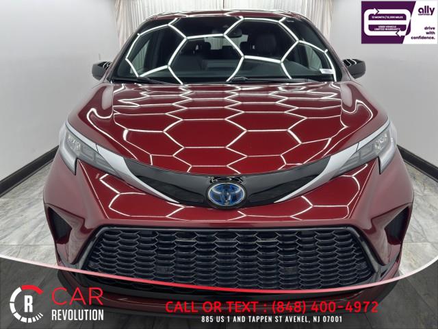 2021 Toyota Sienna XSE 7- Passenger photo
