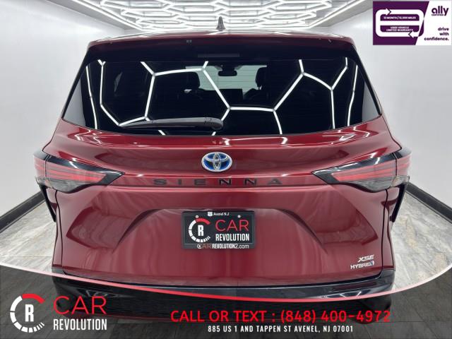 2021 Toyota Sienna XSE 7- Passenger photo