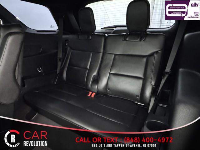 2023 Ford Explorer ST 4WD photo