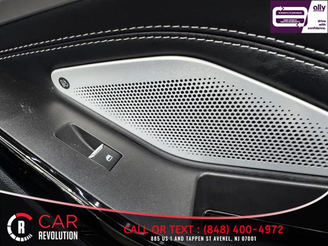 2023 Ford Explorer ST 4WD photo