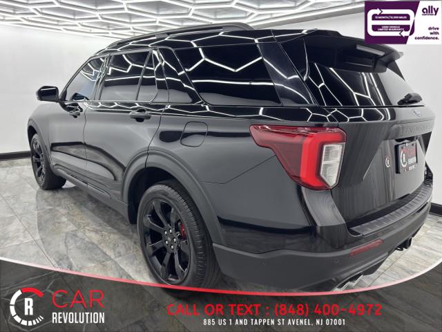 2023 Ford Explorer ST 4WD photo