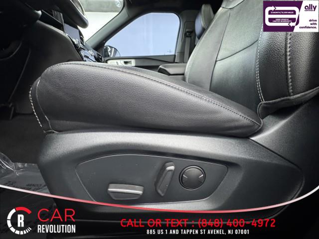 2023 Ford Explorer ST 4WD photo