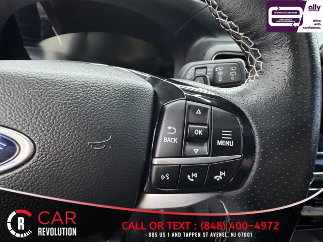 2023 Ford Explorer ST 4WD photo