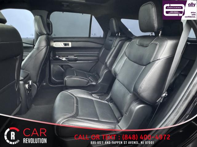 2023 Ford Explorer ST 4WD photo