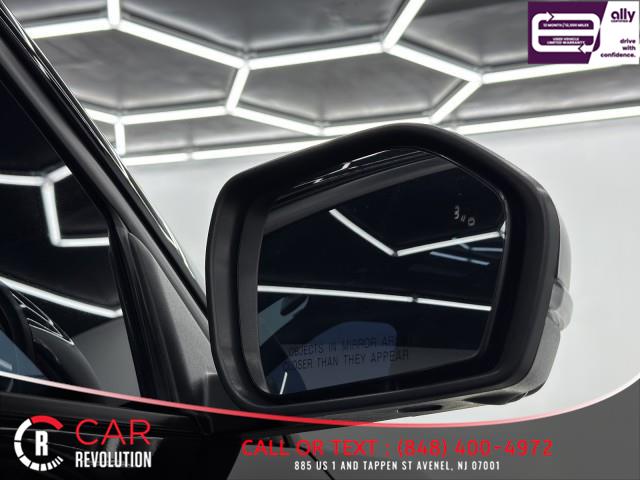 2023 Ford Explorer ST 4WD photo