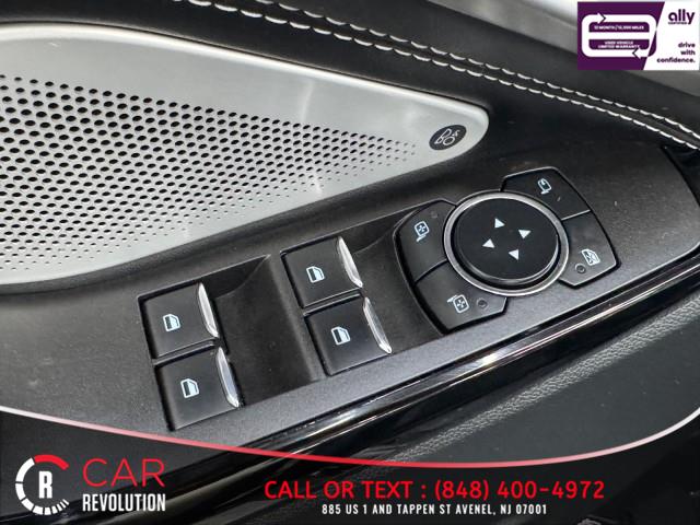 2023 Ford Explorer ST 4WD photo