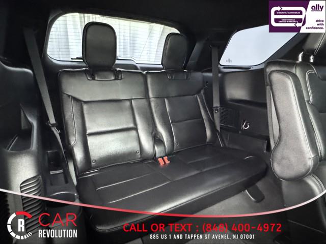 2023 Ford Explorer ST 4WD photo