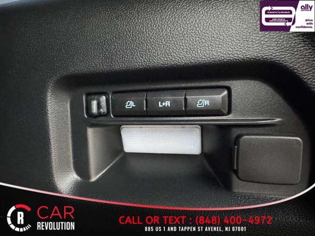 2023 Ford Explorer ST 4WD photo