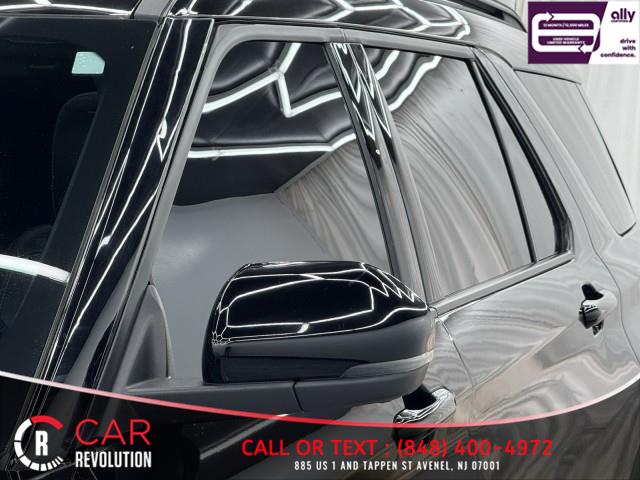 2023 Ford Explorer ST 4WD photo