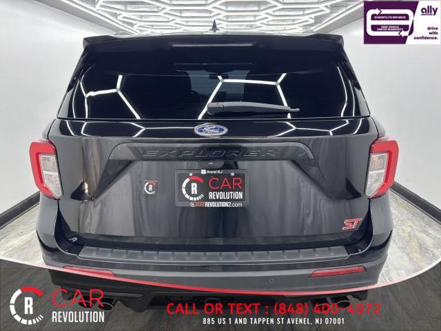 2023 Ford Explorer ST 4WD photo