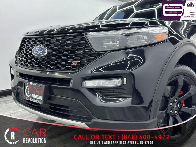 2023 Ford Explorer ST 4WD photo