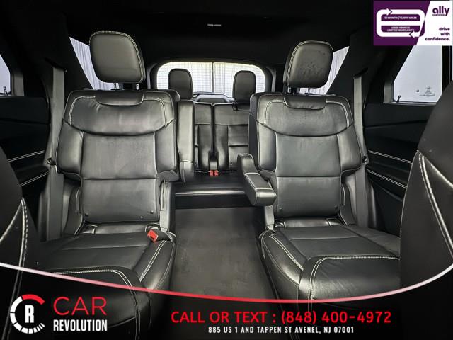 2023 Ford Explorer ST 4WD photo