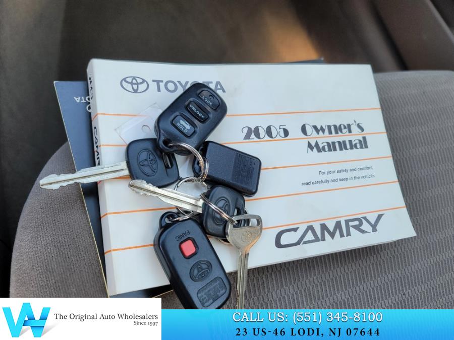 2005 Toyota Camry Standard photo