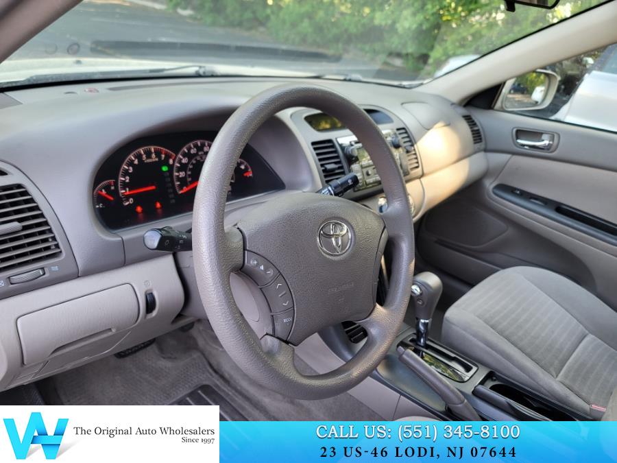 2005 Toyota Camry Standard photo