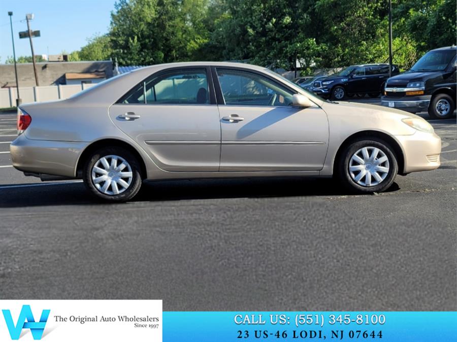 2005 Toyota Camry Standard photo