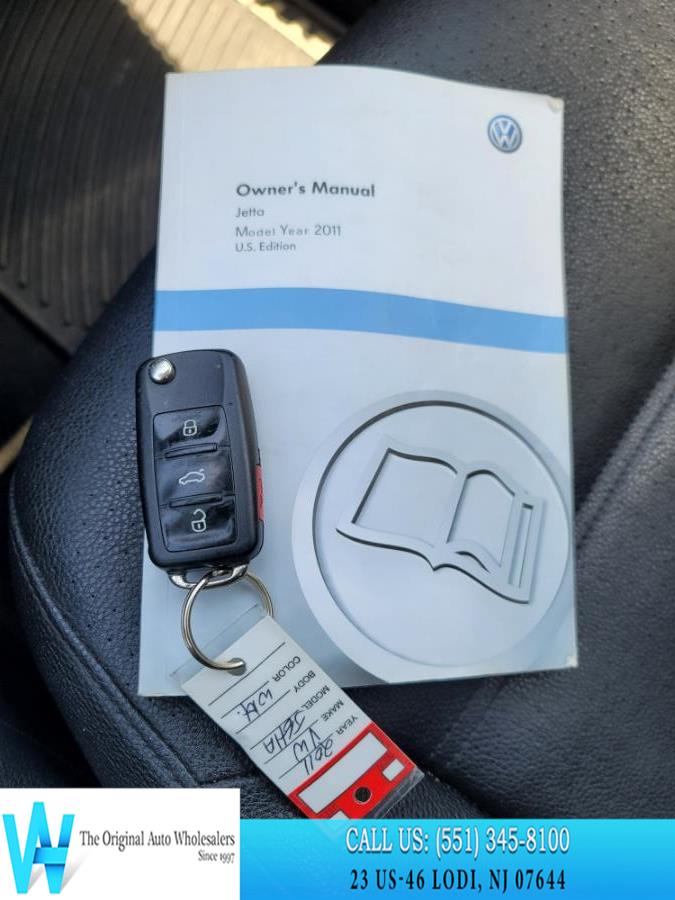 2011 Volkswagen Jetta SEL PZEV photo