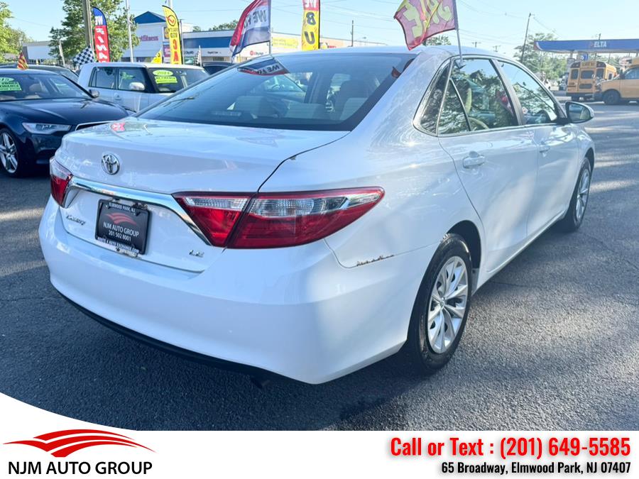 2016 Toyota Camry 4dr Sdn I4 Auto LE (Natl) photo