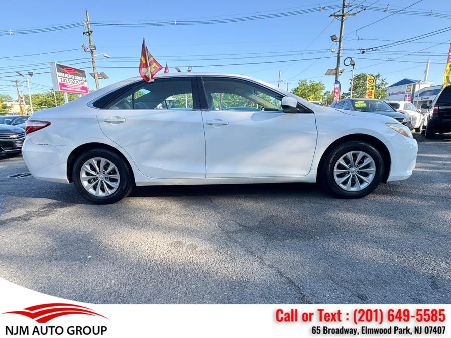 2016 Toyota Camry 4dr Sdn I4 Auto LE (Natl) photo