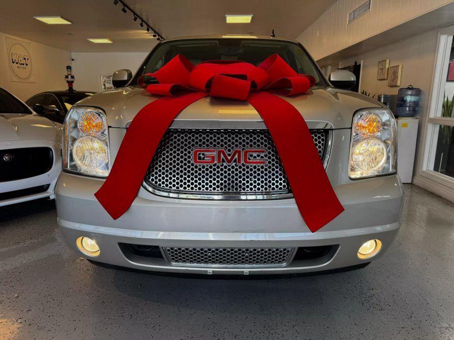 2013 GMC Yukon Denali photo