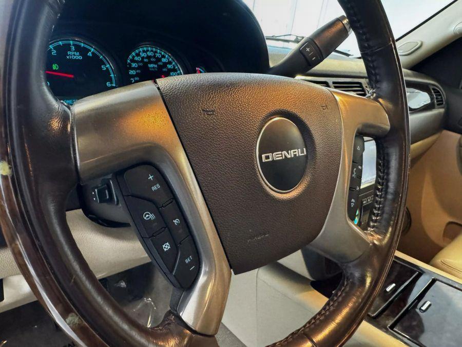 2013 GMC Yukon Denali photo