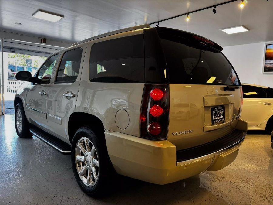 2013 GMC Yukon Denali photo