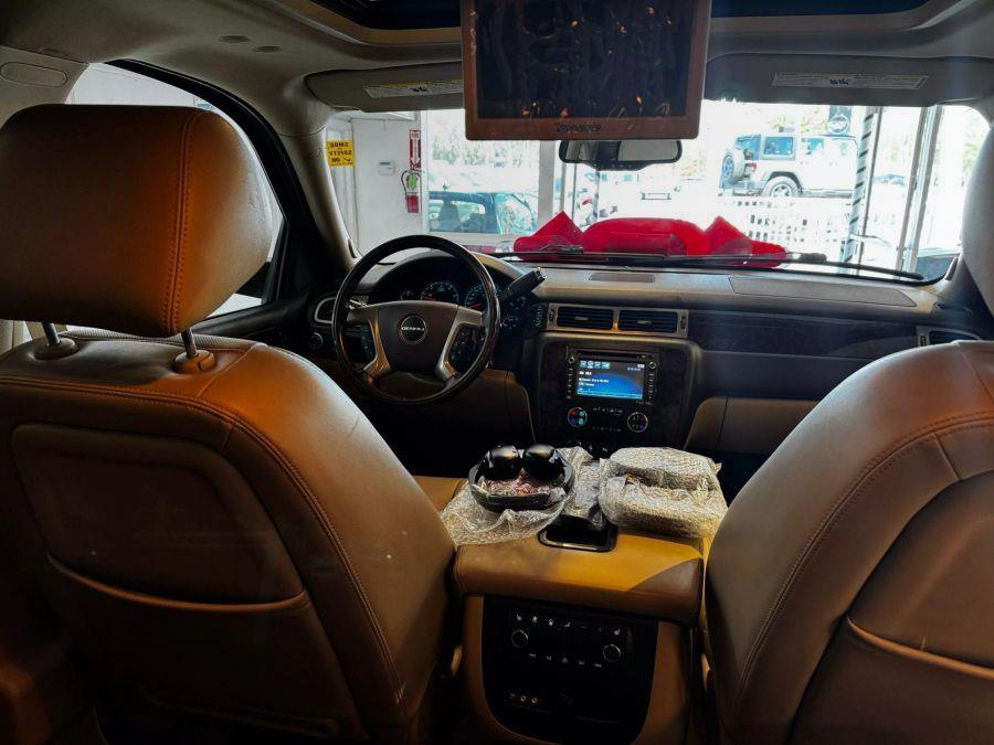 2013 GMC Yukon Denali photo