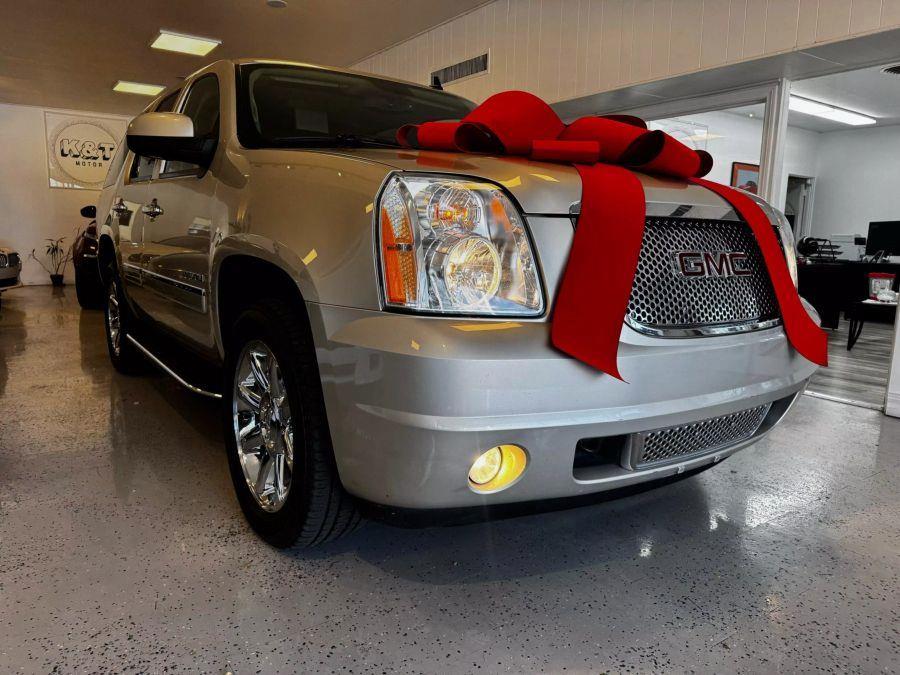 2013 GMC Yukon Denali photo