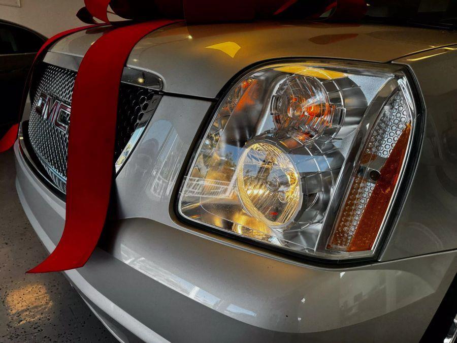 2013 GMC Yukon Denali photo