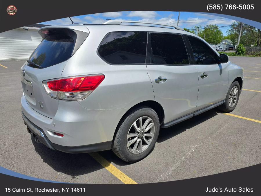 2013 Nissan Pathfinder S photo