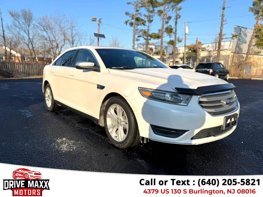2014 Ford Taurus SEL photo