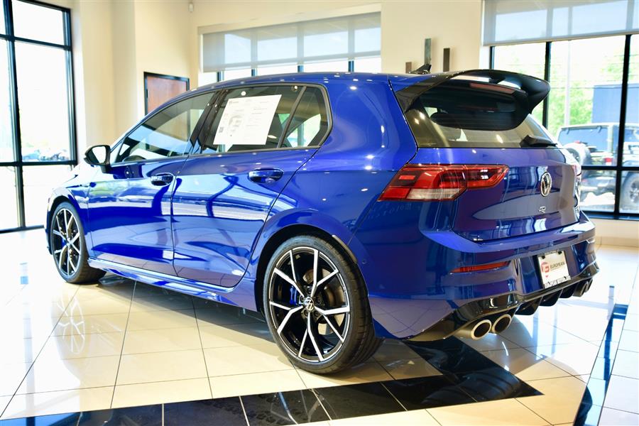 2023 Volkswagen Golf R 4Motion photo
