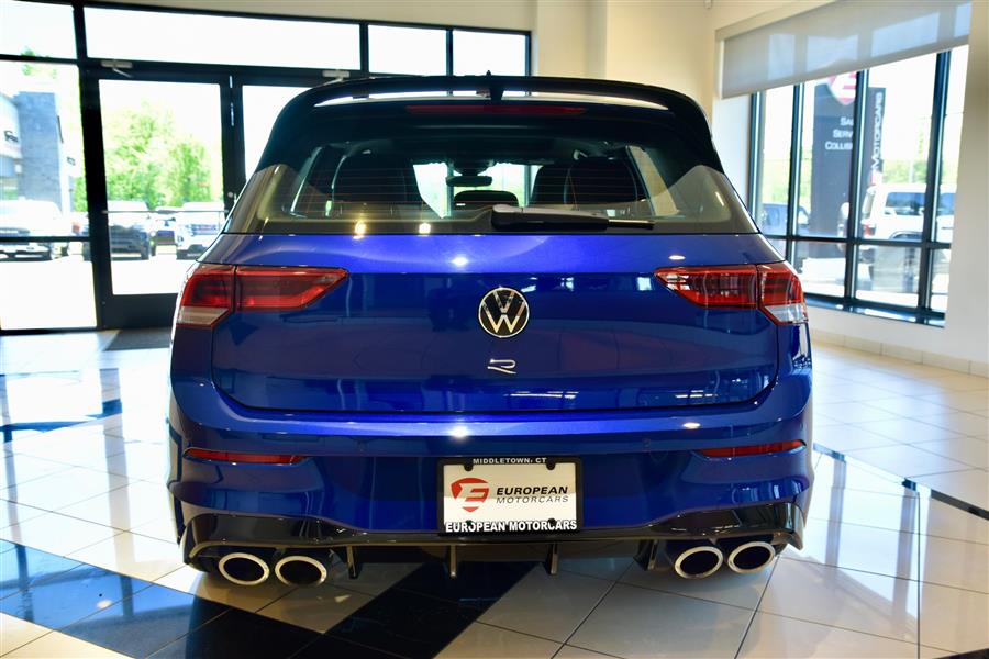 2023 Volkswagen Golf R 4Motion photo