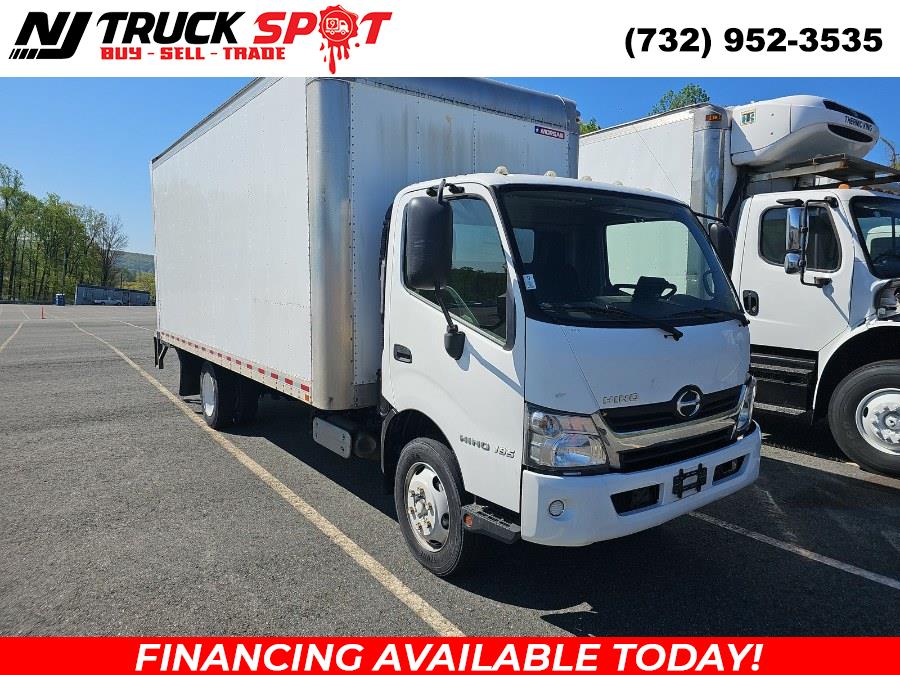2018 Hino 195 18FT DRY BOX + LIFT GATE + 179 photo