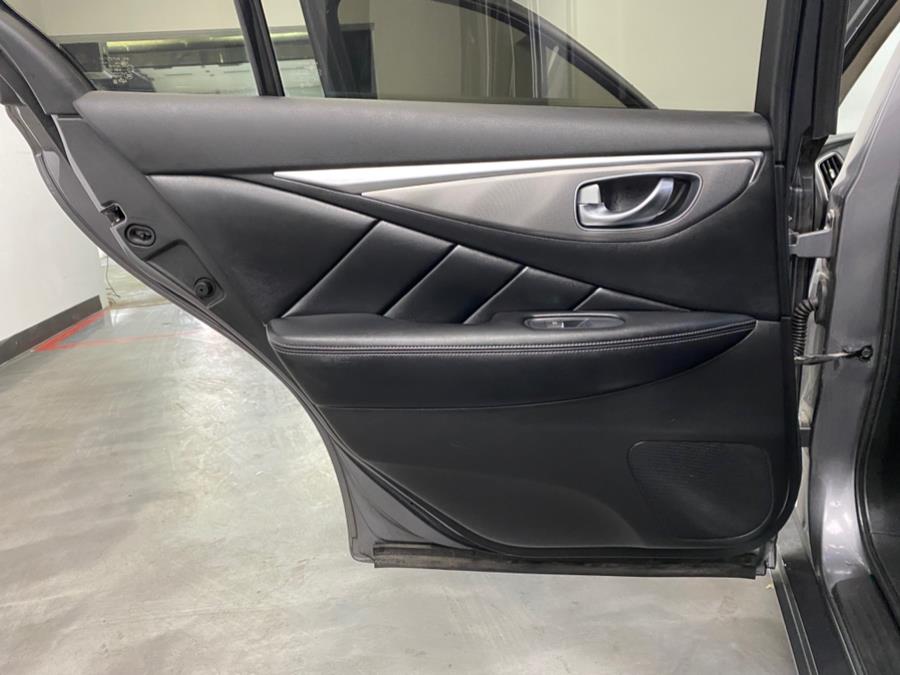 2015 Infiniti Q50 4dr Sdn Premium AWD photo