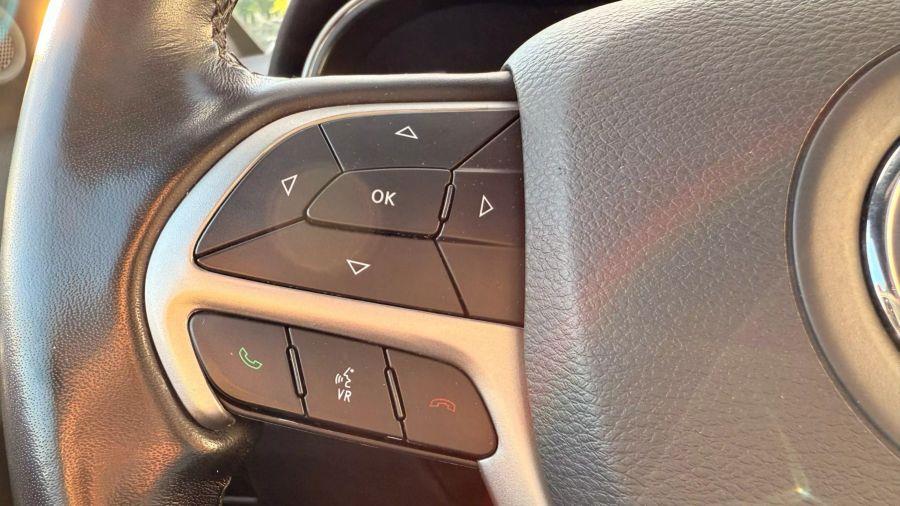 2021 Jeep Grand Cherokee Limited Sport Utility 4D photo