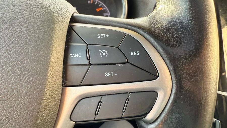 2021 Jeep Grand Cherokee Limited Sport Utility 4D photo