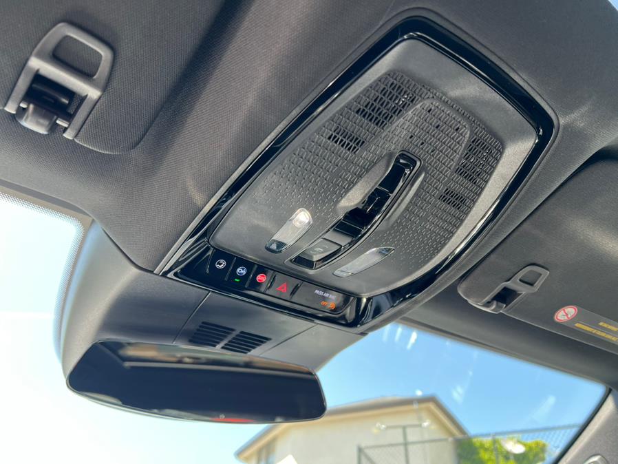 2024 Cadillac LYRIQ Luxury 600 E4 AWD photo