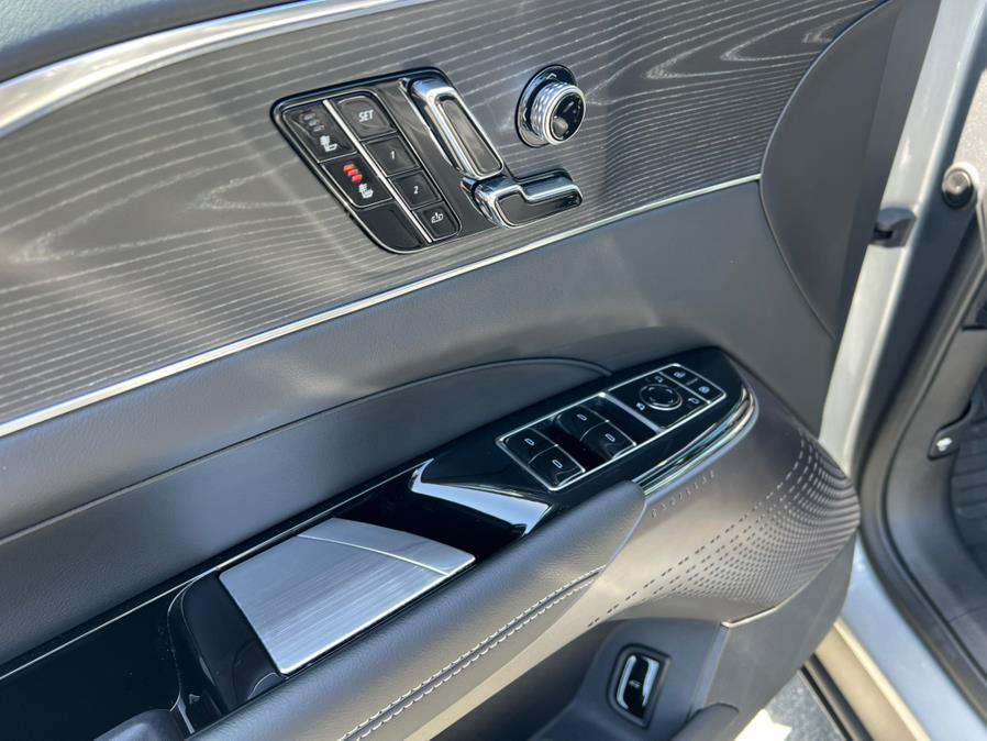 2024 Cadillac LYRIQ Luxury 600 E4 AWD photo