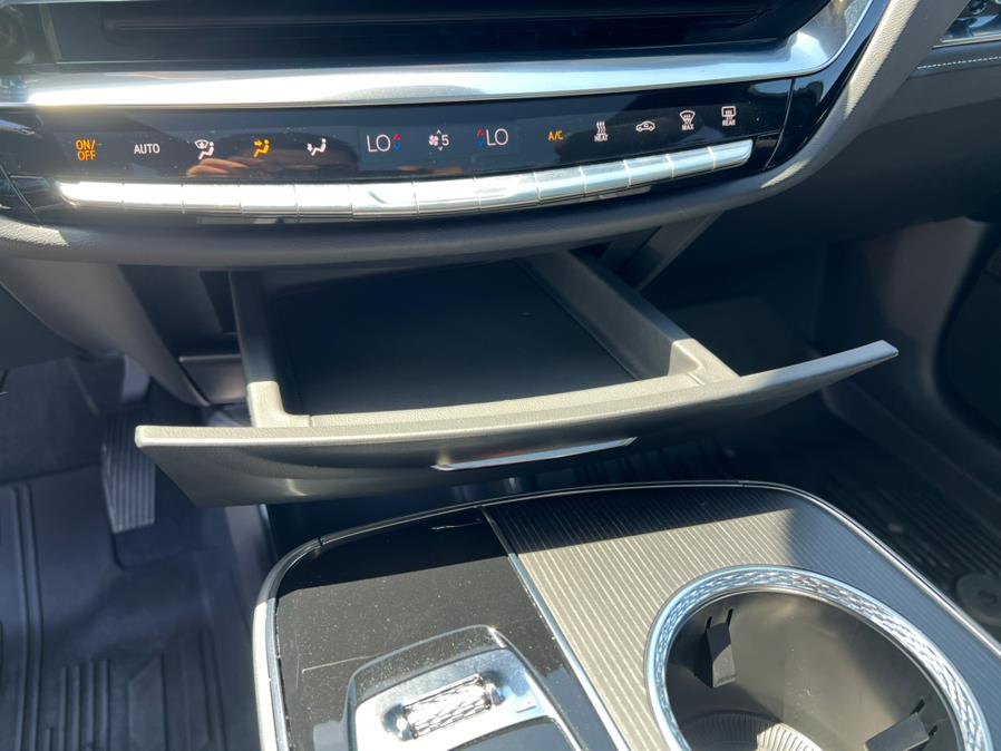 2024 Cadillac LYRIQ Luxury 600 E4 AWD photo