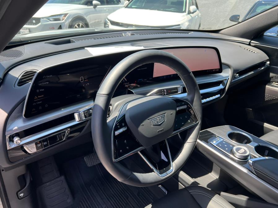 2024 Cadillac LYRIQ Luxury 600 E4 AWD photo