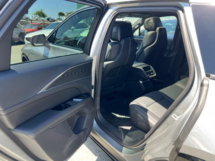 2024 Cadillac LYRIQ Luxury 600 E4 AWD photo