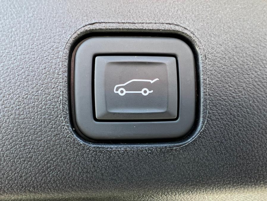 2024 Cadillac LYRIQ Luxury 600 E4 AWD photo