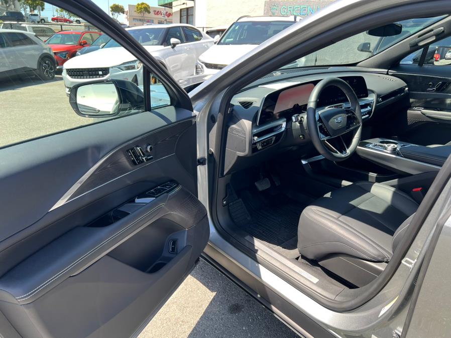 2024 Cadillac LYRIQ Luxury 600 E4 AWD photo