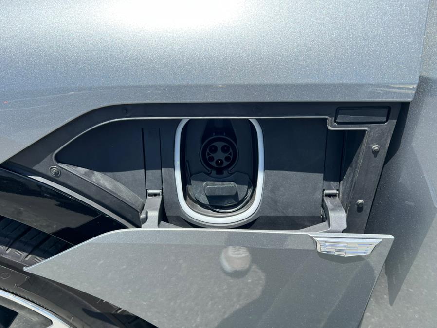 2024 Cadillac LYRIQ Luxury 600 E4 AWD photo