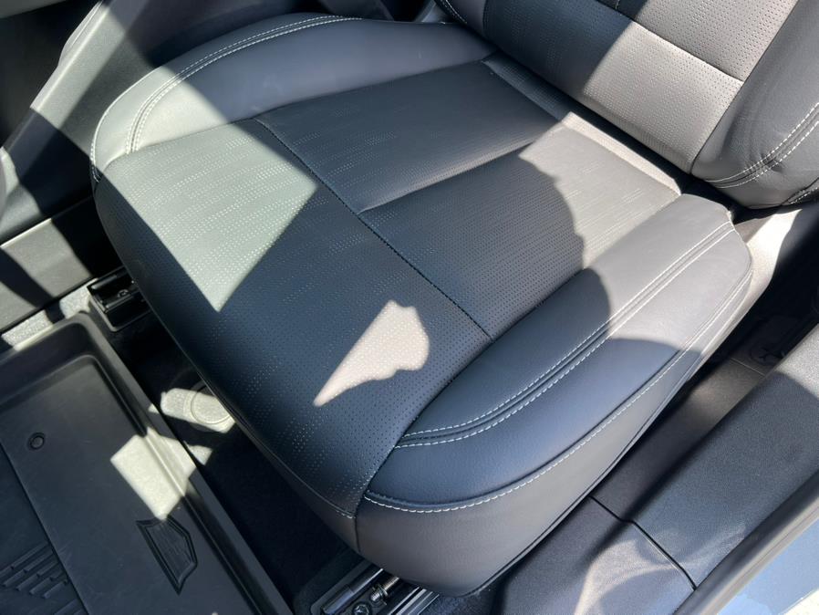 2024 Cadillac LYRIQ Luxury 600 E4 AWD photo