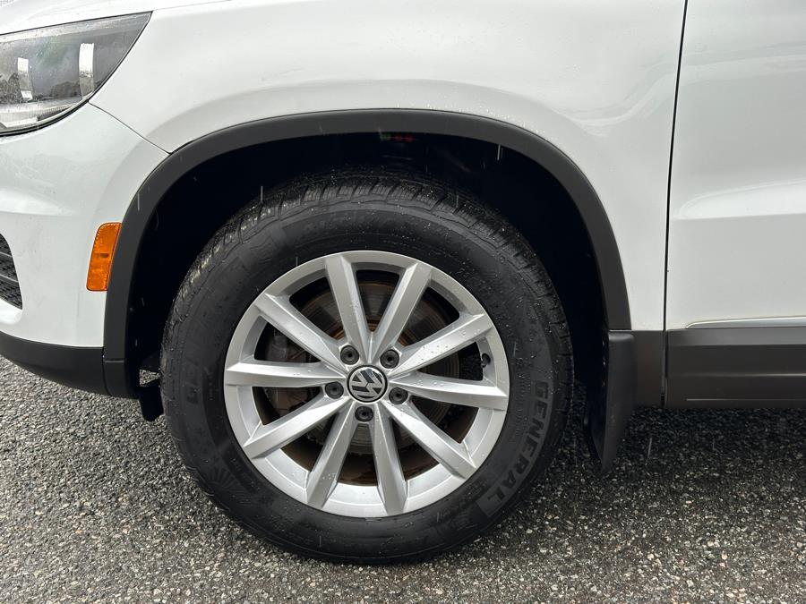 2017 Volkswagen Tiguan 2.0T Wolfsburg Edition 4MOTION photo