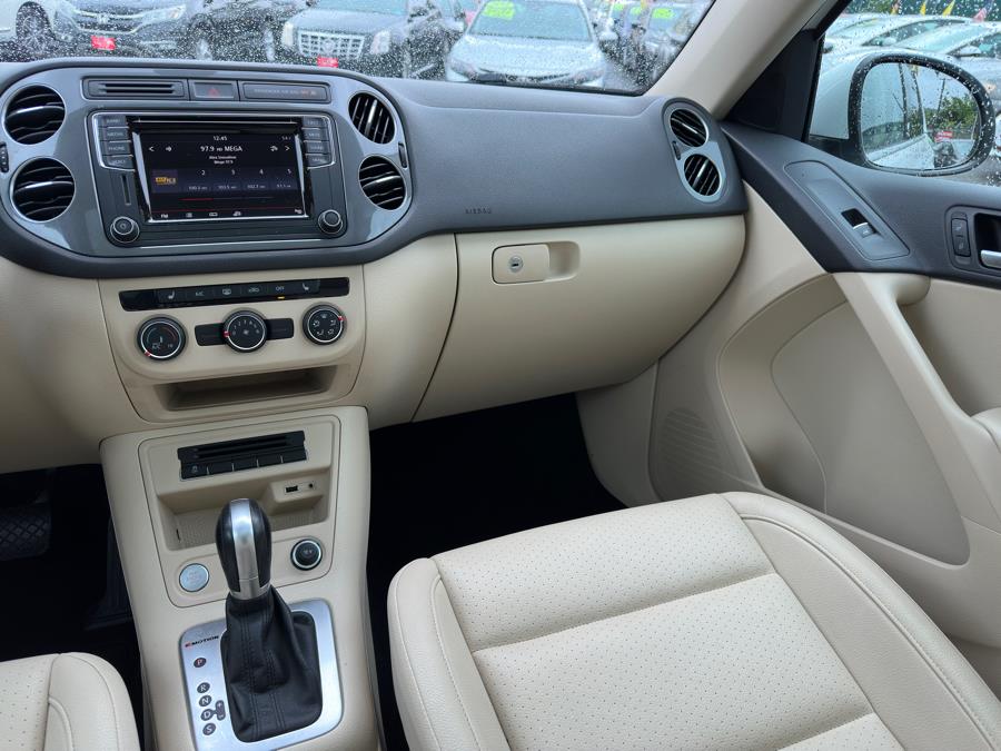 2017 Volkswagen Tiguan 2.0T Wolfsburg Edition 4MOTION photo